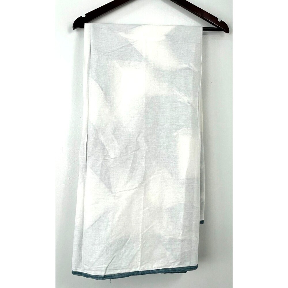 Pottery Barn Cooper Geometric Table Throw 50 X 50 Blue White Marketing Sample - Picture 9 of 12